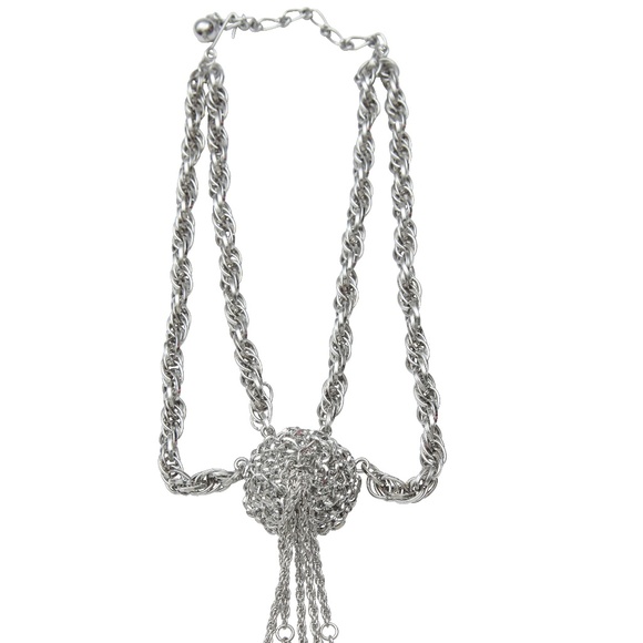 Hot vintage inspired silver- tone tassel necklace - Picture 5 of 6